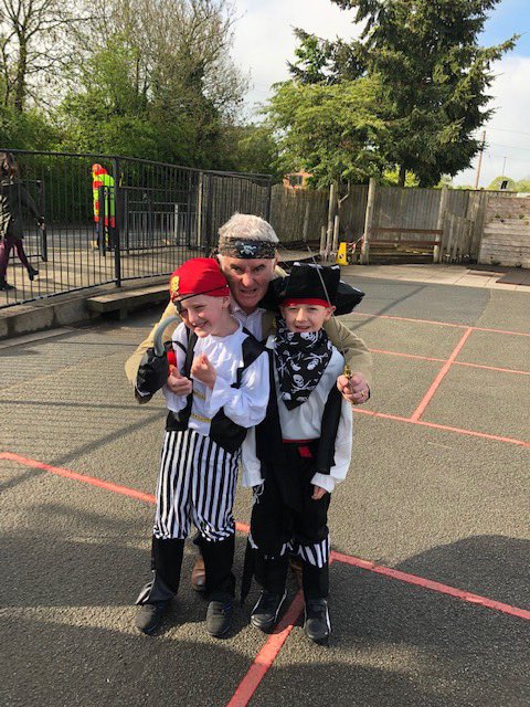 StBarnabasDB's tweet photo. Pirate day at St Barnabas - another successful fundraising event. This time for Birmingham Childrenโs hospital & Grace Kelly Childhood Cancer Trust. Well done everyone an amazing ยฃ308 raised. @GraceKellyTrust @Bham_childrens
#paddleforjack https://t.co/UKFalNb0MA