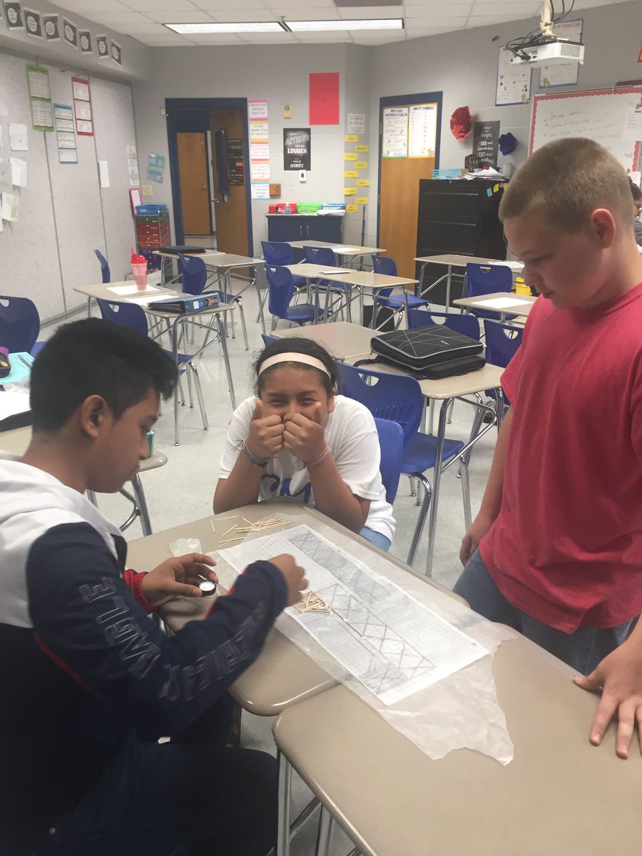 7thCms's tweet photo. Andrea Johnson’s Math Class making bridges using math and geometry @RaidersCMS https://t.co/pGXBa5pqEn