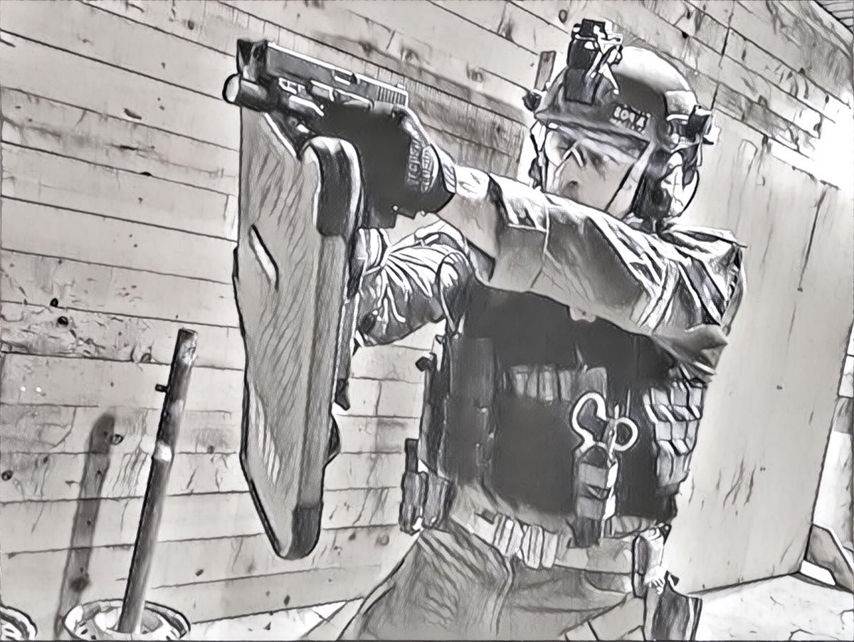 USH_Worldwide's tweet photo. USh - , Hammer
Paolo Simeone Tactical pics, thanks,
Universal Shield
#universalshield #ballisticshields #USH
#tacticalshield #HammerShield #WeAreProudToSaveLife
@UniversalShield 👊🇨🇭 https://t.co/jyFJiEEpV6