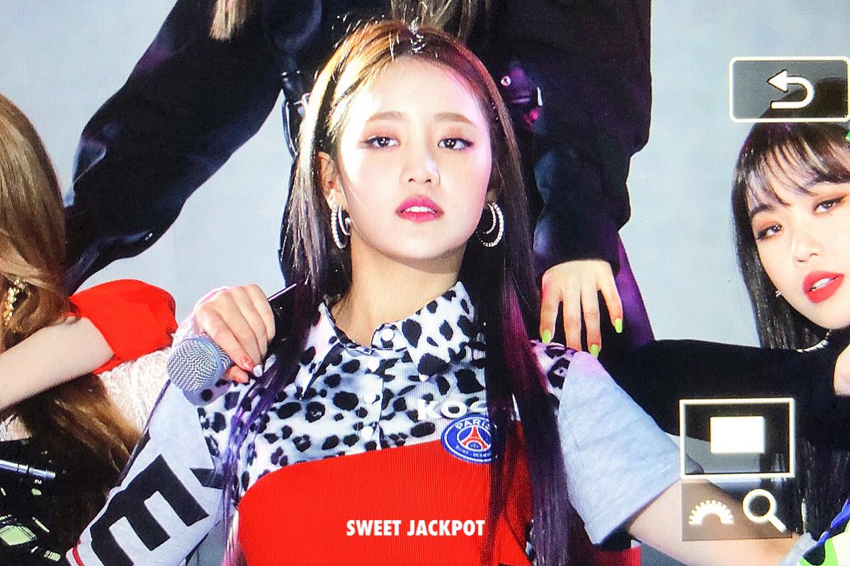 190509

#민니 #MINNIE #여자아이들 #G_I_DLE #Senorita