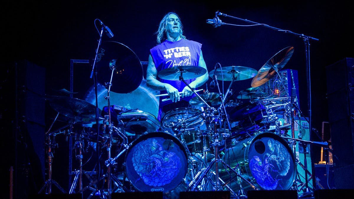 Everyone wish Danny Carey a very Happy Birthday!  