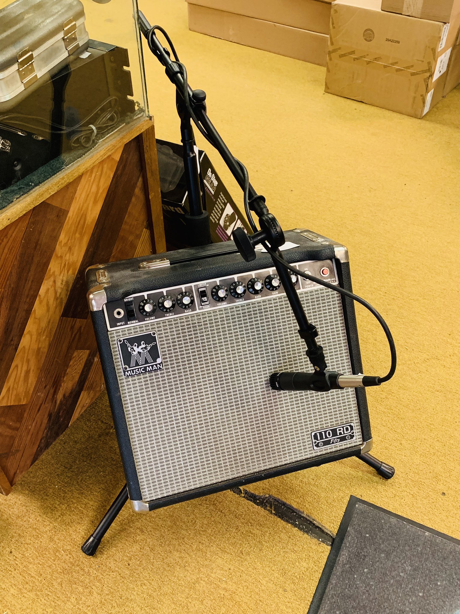Guitar Amp Mic Stand atelieryuwa.ciao.jp