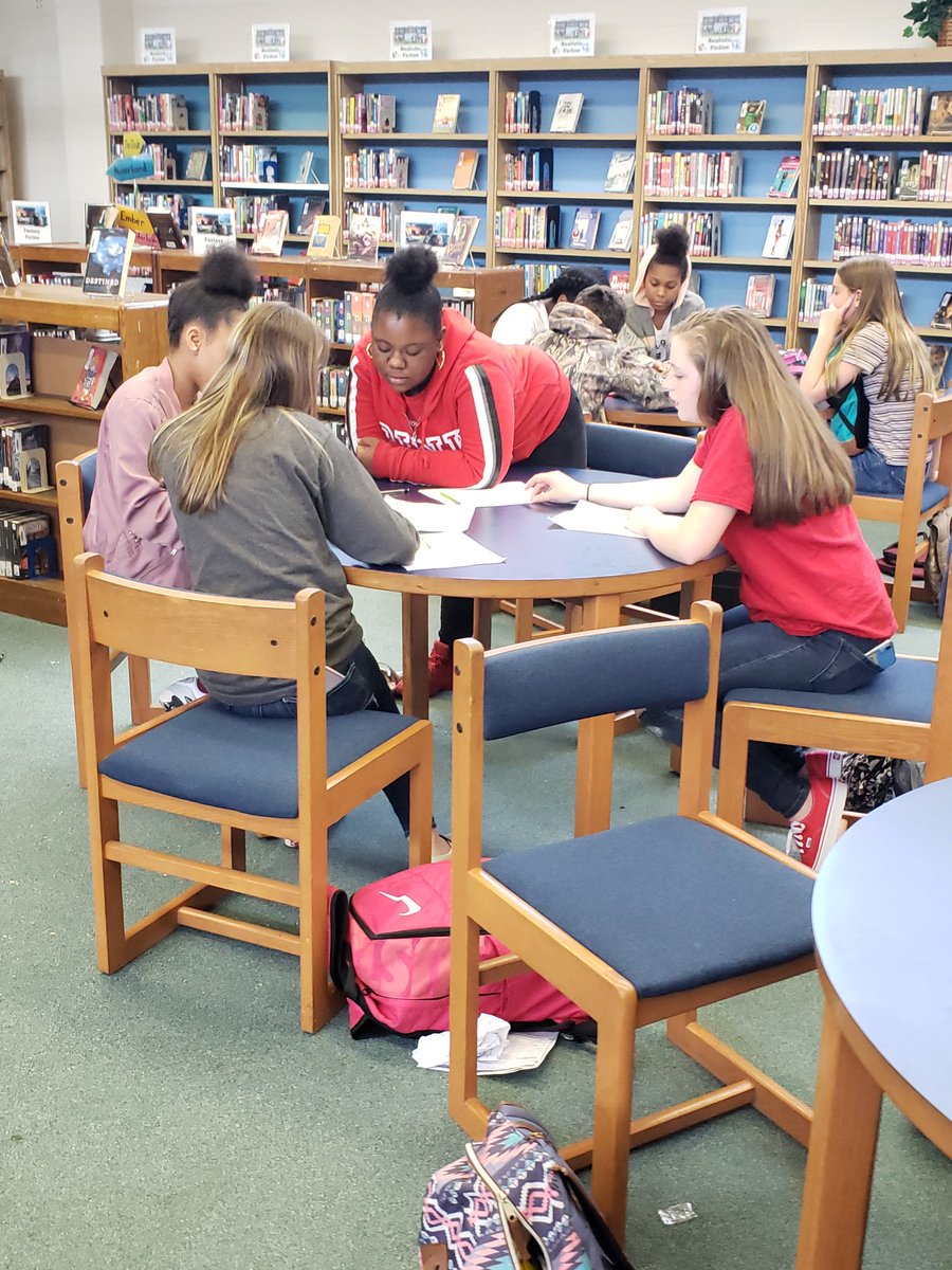 dcpsBourlier's tweet image. When it&apos;s time for review @dcpsbooe and I enlist help from Mrs. B and the #dmslib and do a scavenger hunt!!