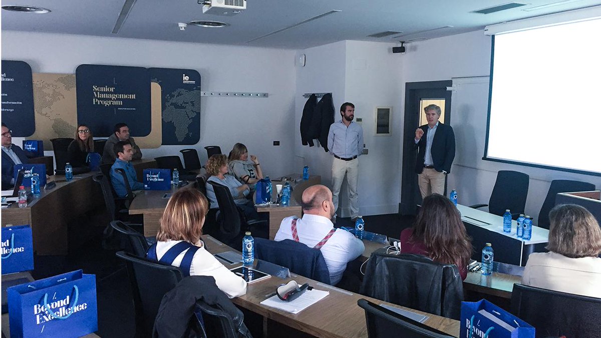 IEExecutiveEdu's tweet photo. Hoy finaliza el Senior Management Program Noviembre 2018. Los Proyectos Fianles son la aplicación de los conocimientos y el aprendizaje obtenidos en las propias iniciativas y empresas de los directivos que han formado parte de esta experiencia. ¡Enhorabuena! #IESMP #ProudtobeIE https://t.co/yeDXAeh3OX