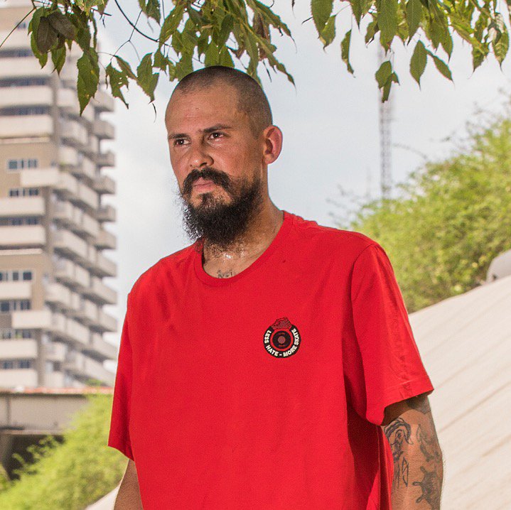 globebrasil's tweet photo. ⚫ Camiseta básica Less Hate - More Skate ⚫ 

#Globe #GlobeBrasil #Skate #Skateboard #Surf #Surfboard https://t.co/OKjT7CExLQ