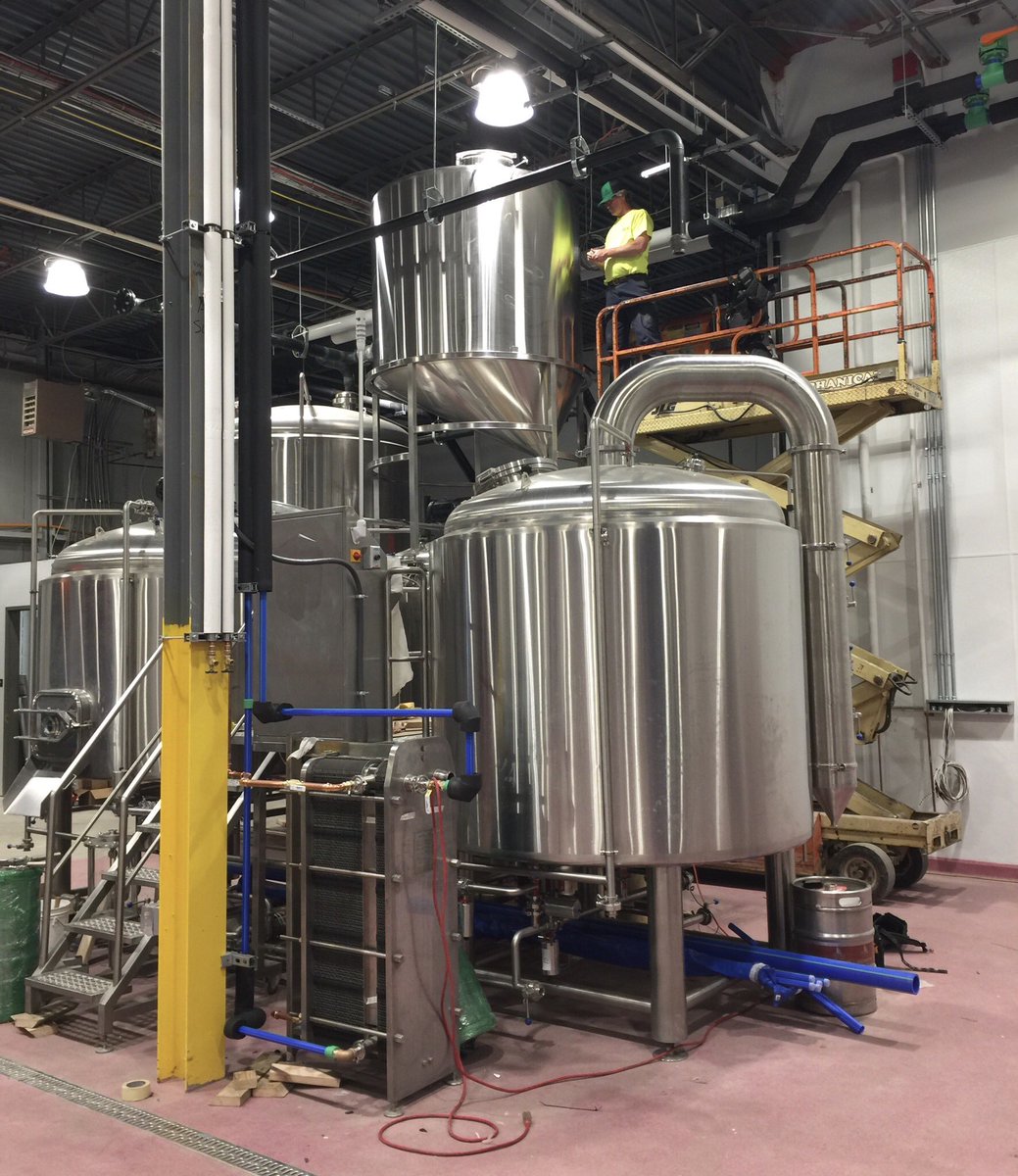 HRA_Builds's tweet photo. Conshohocken KOP: HRA team running the auger assembly. #HRABuilds #ConshohockenBrewing https://t.co/11DWcqN3Xe