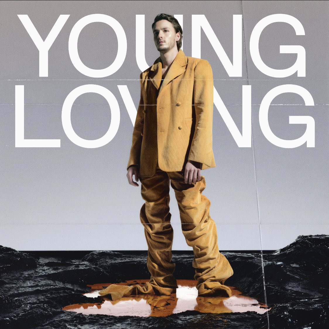 YOUNG LOVING is out now!
Listen: smebe.lnk.to/YOUNGLOVING