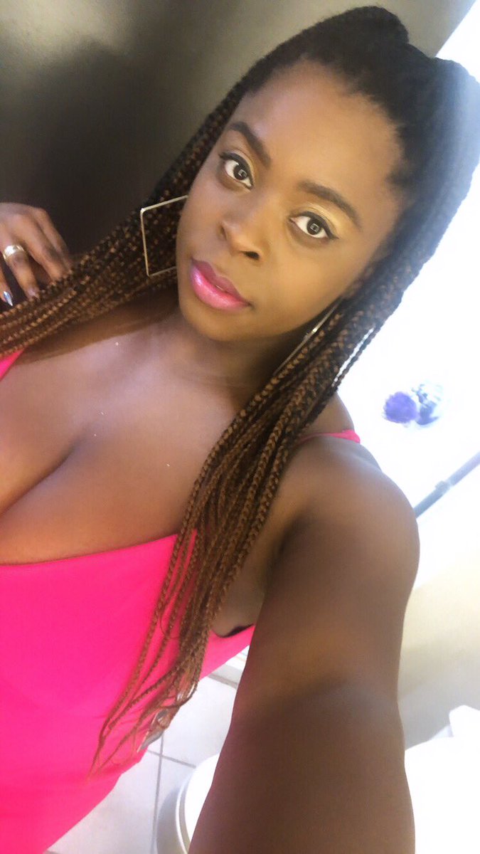 VirgoJ24's tweet photo. #FineWomanFriday @FineWomenFriday I looked good and I felt like I did. When my mind agrees with the camera #everybluemoon #comet https://t.co/U6v4ML0g7c