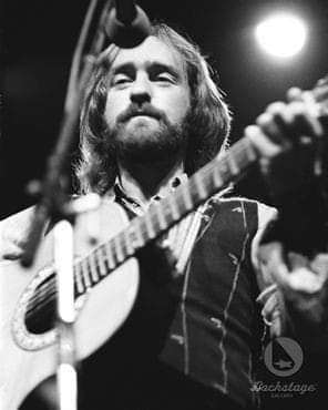 Happy Birthday to Dave Mason, who turns 73 today. 
