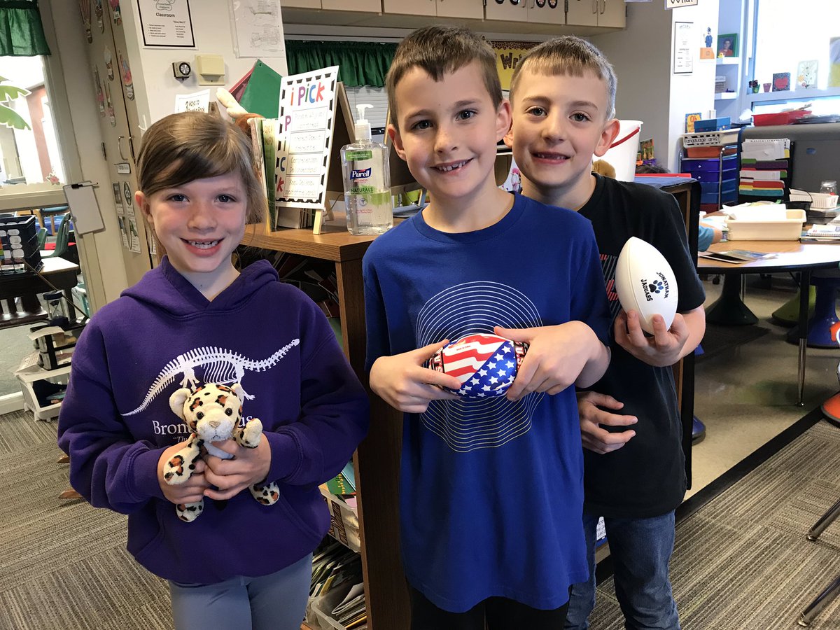 It’s our lucky day!!  3 PAWS winners in one day!  I’m so proud of all of you!🐾