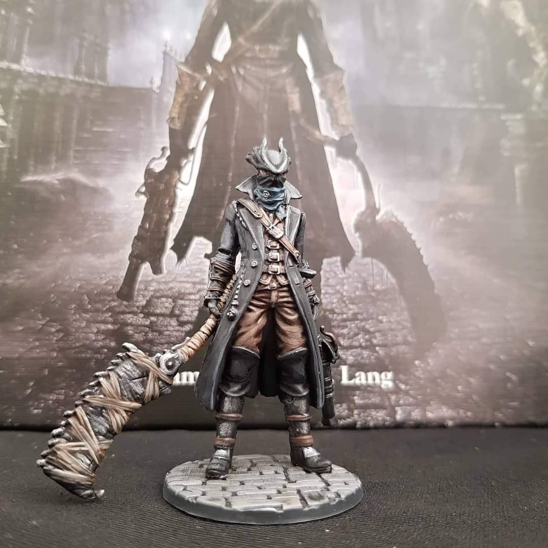 Also painted up my promo figure for #bloodbornethecardgame from.<a href="/CMONGames/">CMON</a>  , really do enjoy the game so it makes sence to give it some love ! 🙂