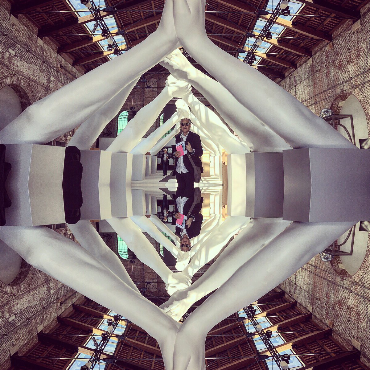 ArtyGent's tweet photo. BIENNALE ARTE 2919 Venice. #labiennaledivenezia #venicebiennale #venice #statef22 #bermondseyprojectspace https://t.co/7eV2ElKjxk
