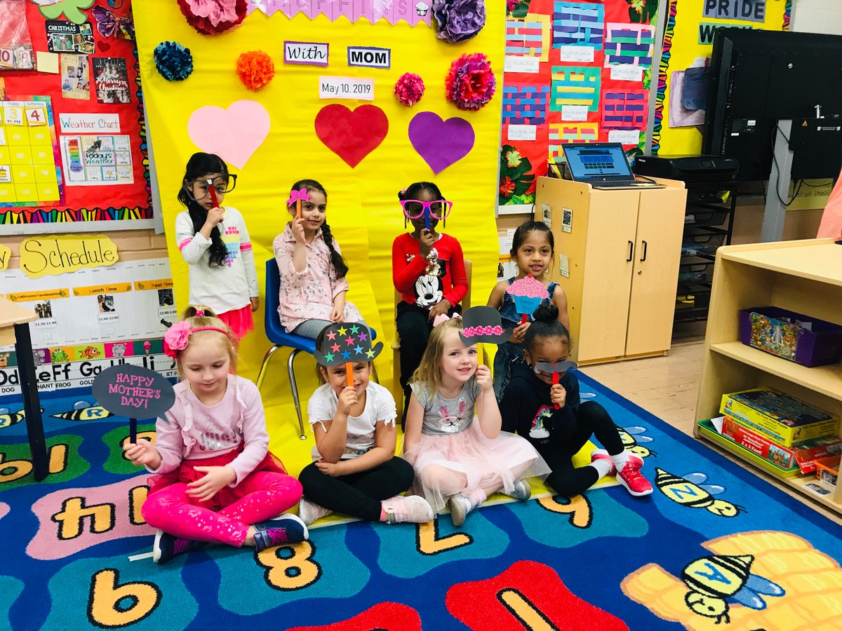 SASYonkers's tweet photo. Happy Mother’s  Day to our wonderful moms!🌸💝 https://t.co/VtY5RSTQ0J