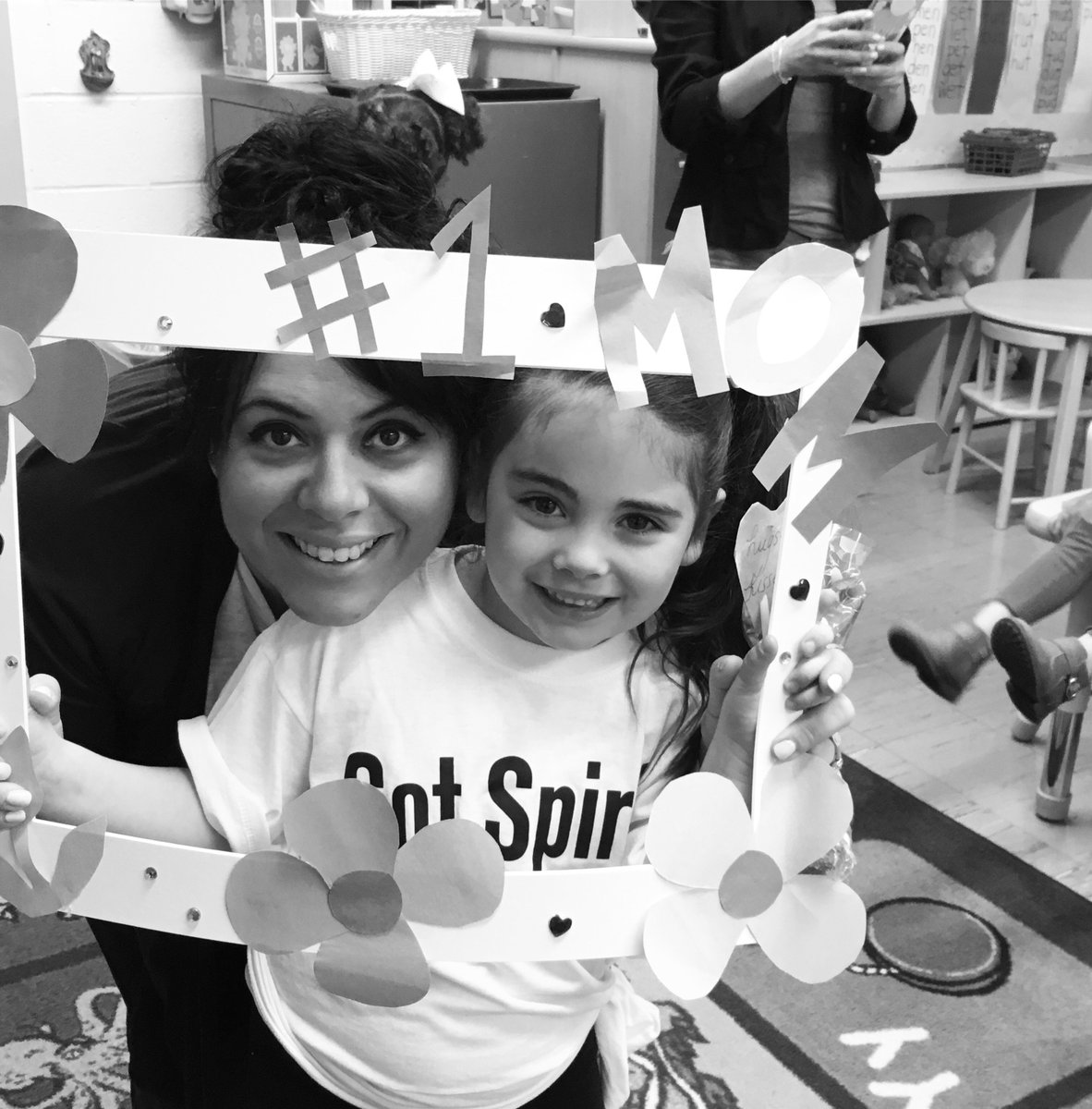 SASYonkers's tweet photo. Happy Mother’s  Day to our wonderful moms!🌸💝 https://t.co/VtY5RSTQ0J