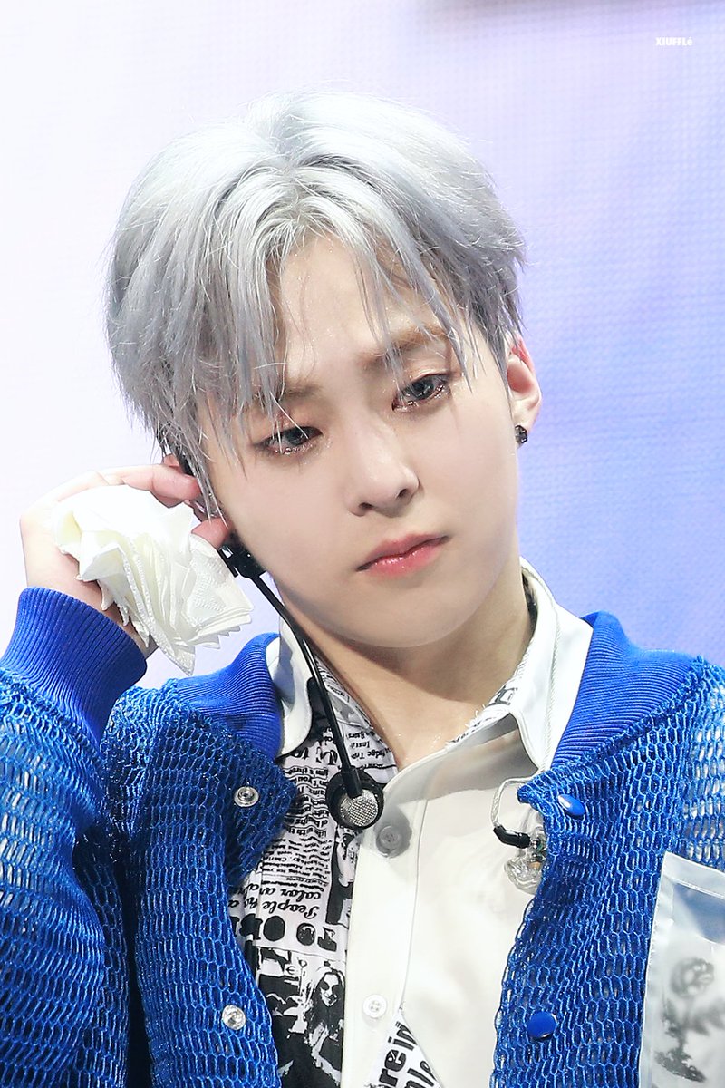 xiuffle_'s tweet photo. 190504 XIUWEET TIME 
#XIUMIN  #XiuweetTime  @weareoneEXO #시우민 https://t.co/xRCsYMH99V