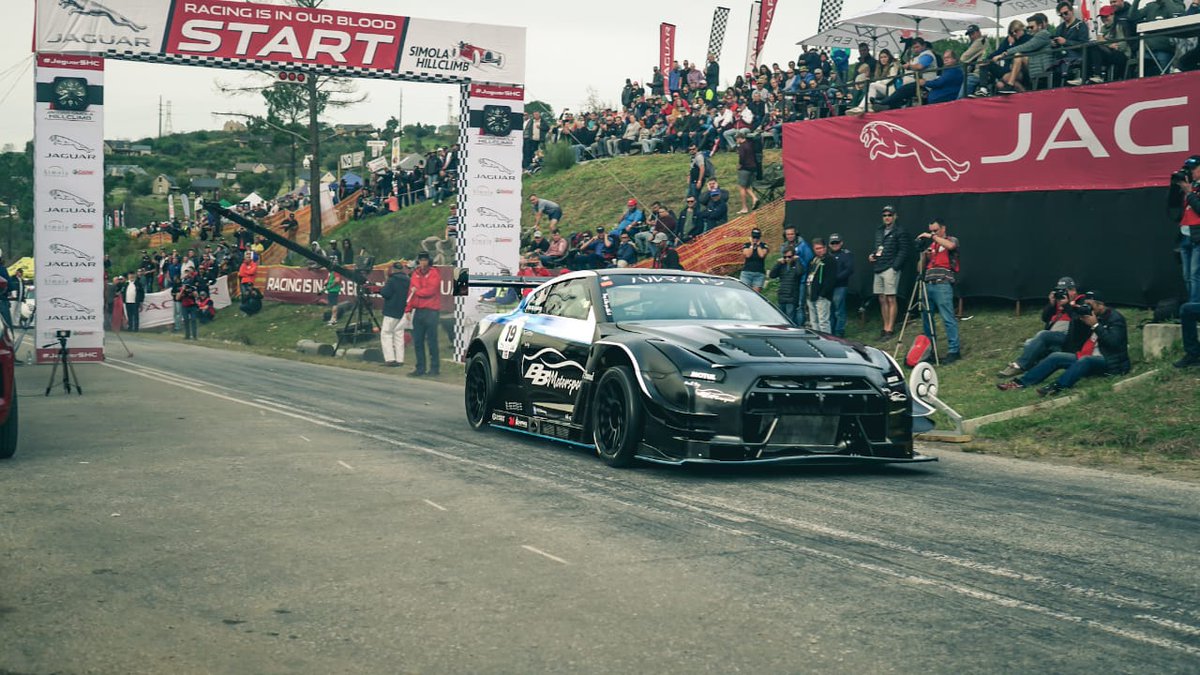 nissanza's tweet image. Wilhelm Baard’s turbo charged #GTR showing its mettle at the #SimolaHIllClimb.  #OMGTR  #FastCarFriday