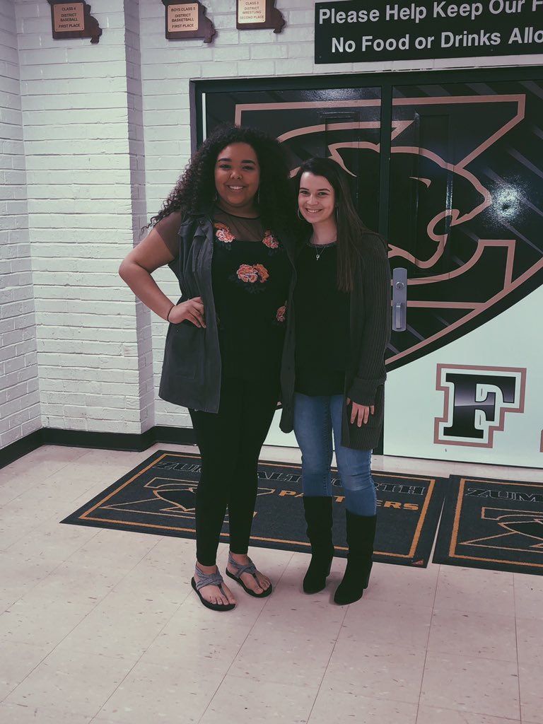 caufrican's tweet photo. #fznSeniorSlideshow19 https://t.co/oFLGakHCr9