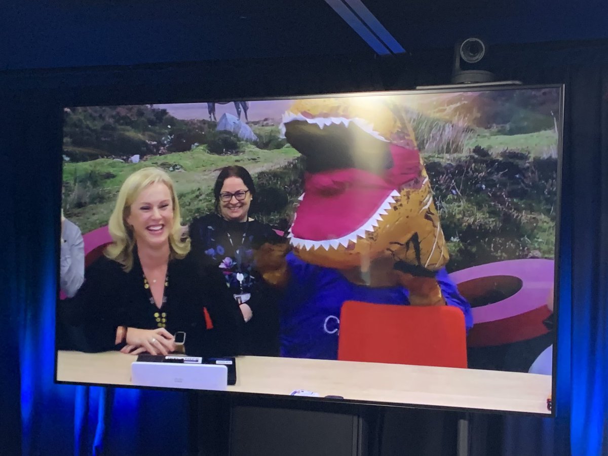 Chuck Robbins tweet media