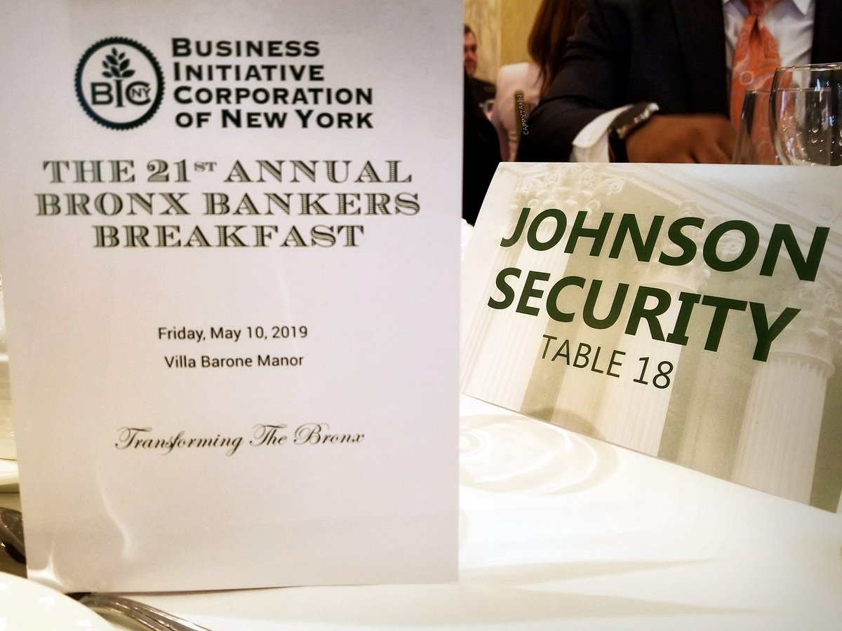 Cappytann's tweet image. Thank you @msbigjess for the opportunity to attend today's 21st Annual Bronx Bankers Breakfast!  🙏
#CappytannsCornerPresents #cappytann #BronxWeek #ImageEvents  #InTheBoogieDown #EverydayBronx #BronxBestShots