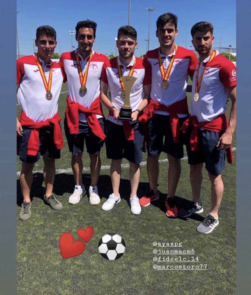 Desde el <a href="/Atarfe_indcf/">Atarfe IND C.F. ⚽️</a> queremos dar la enhorabuena al equipo universitario de granada de fútbol y en especial a nuestros jugadores, Marcos, Najib ,Juanma, Aya y Fidel que se han proclamado campeones de españa 👏🏻👏🏻