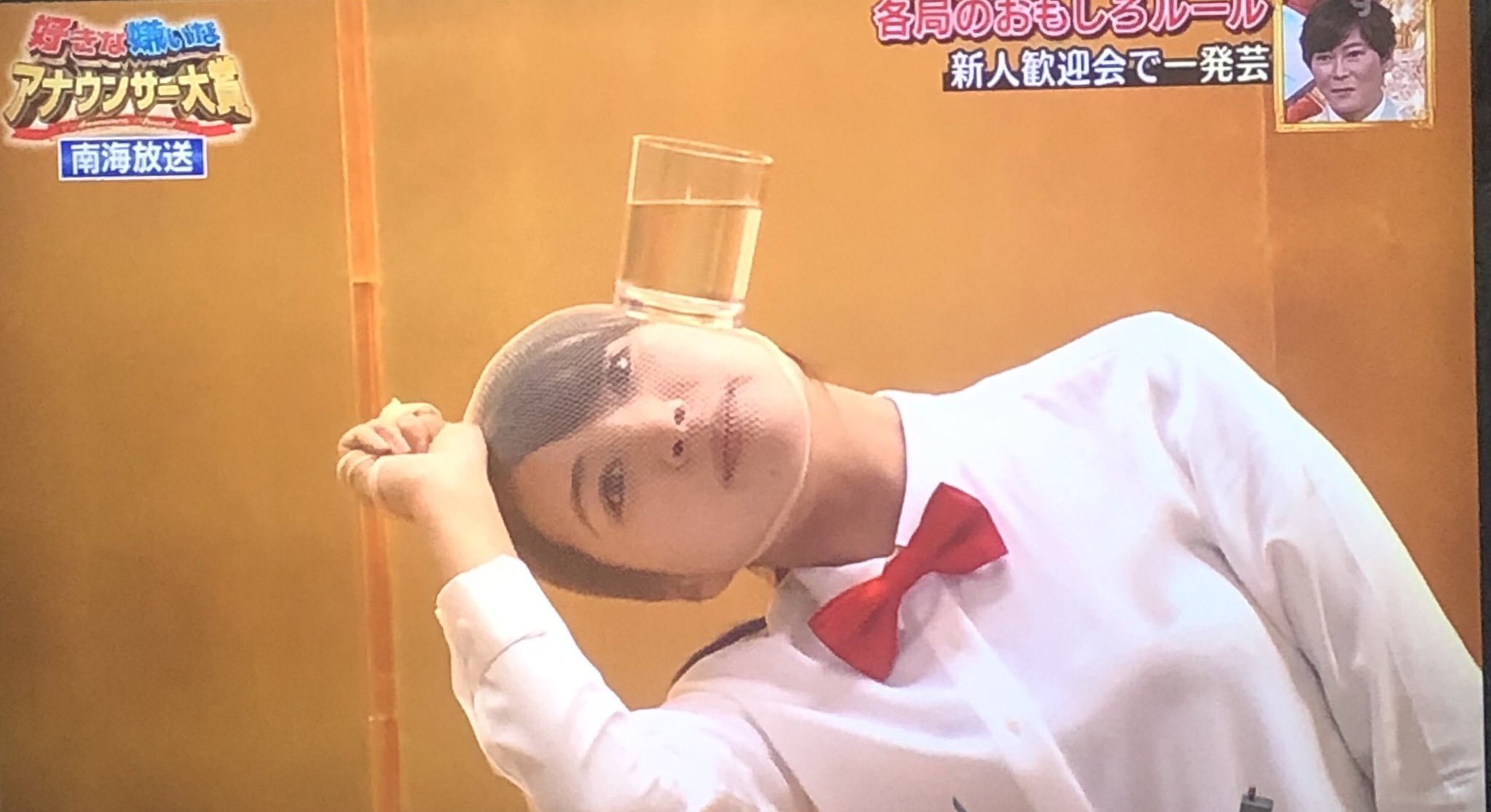 Twitter 上的 ウエスp Wes P Mr Uekusa 日テレの 好きな嫌いなアナウンサー大賞 で南海放送の青木美奈実アナが僕のテーブルクロス引きをやってくれたみたいです 画像を見る限り 所作が完璧だと思います ありがとうございました アナウンサー大賞 T