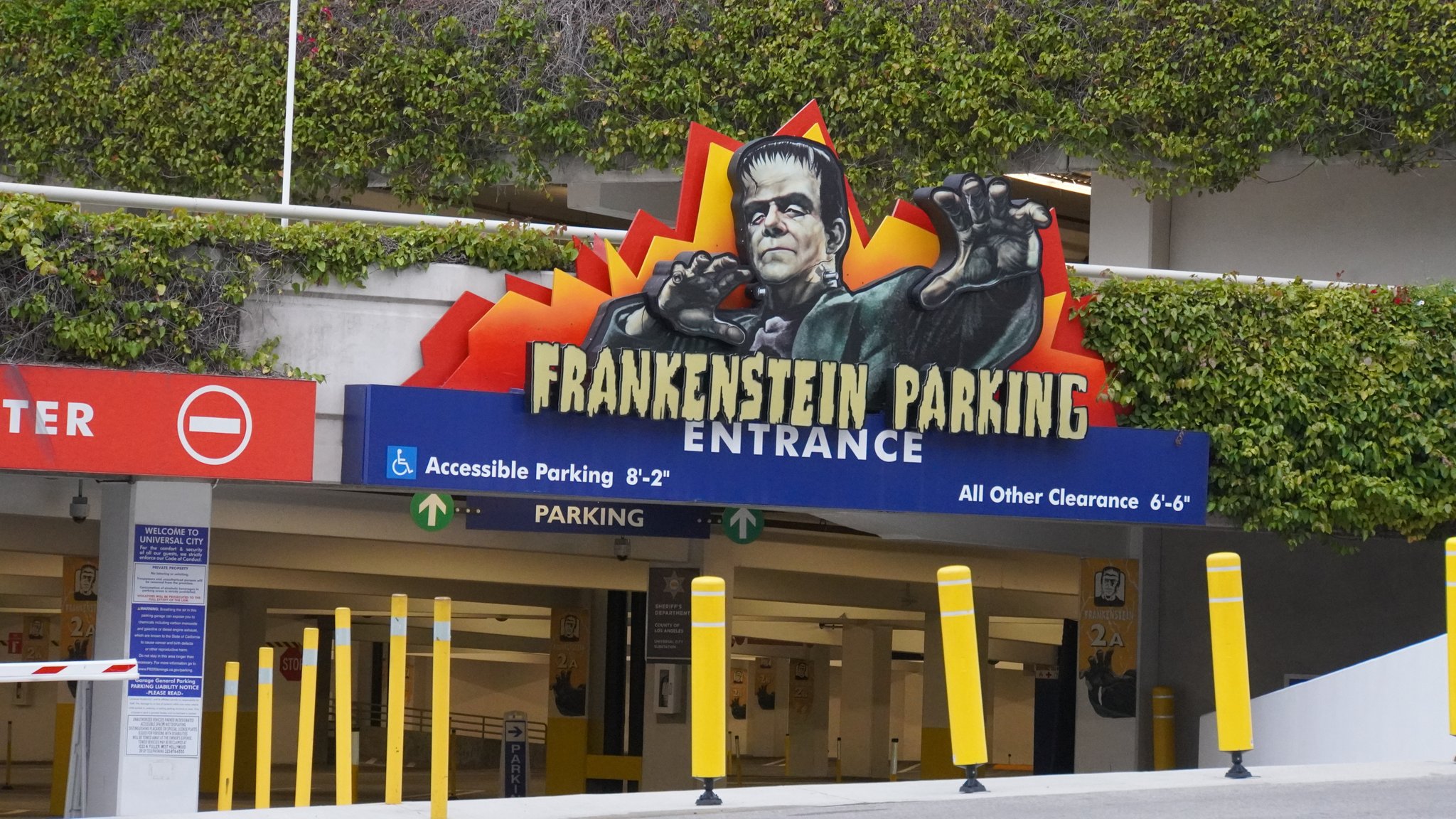 Universal Studios Hollywood Parking – Everything You Need To Know!