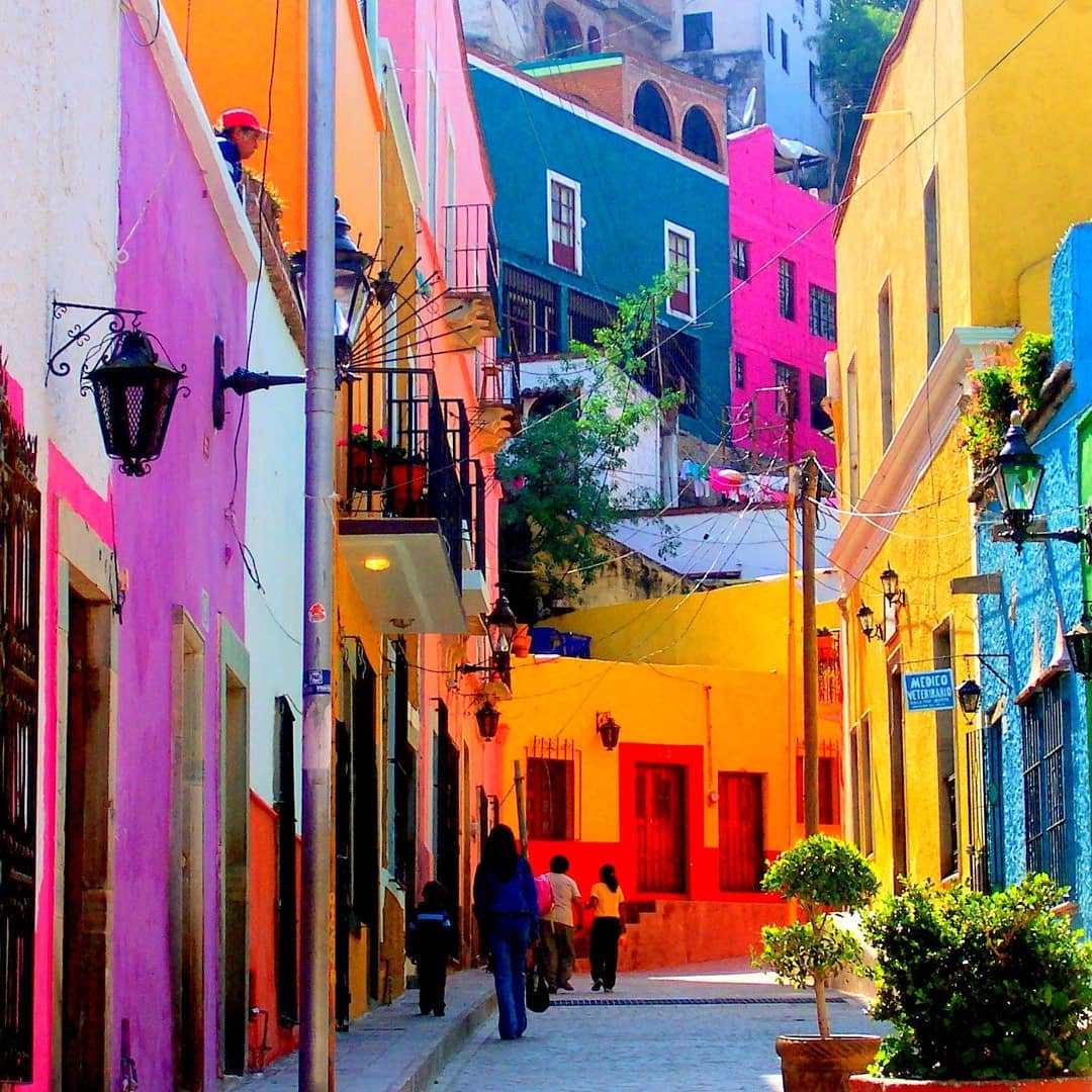 🔸Hoy es un día para celebrar e ir #DeViajeConMamá. Felicidades a todas las mamás. #VisitaGuanajuato #DíaDeLasMadres 
📸Foto por miagaleria #Instagram