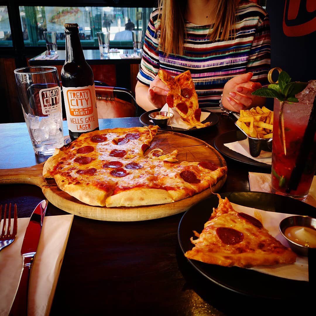 Coqbull_Limk's tweet photo. Sun, Pizza, Beer, Coqtails, we have it all! There is no other place to enjoy the rest of your Friday evening than with us. ☀️🍻 #coqbulllimerick #friday #sun #beer #coqtails #pizza #sharing #together #tgif #treatycity #raspberrymojito #pepperonipizza https://t.co/c3lKHEhRGN