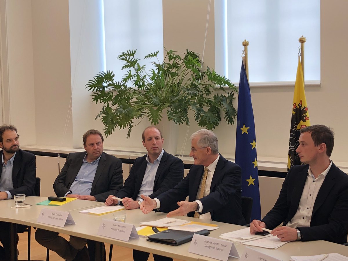 GeertBourgeois's tweet image. Nederland en Vlaanderen slaan handen in elkaar voor duurzame en maatschappelijke verantwoorde natuursteen. 

Initiatief #TruStone: Hele keten bewaken ifv betere werkomstandigheden en het milieu. 

Proficiat en dank aan alle bedrijven, NGO’s en vakbonden. #GoedNieuws