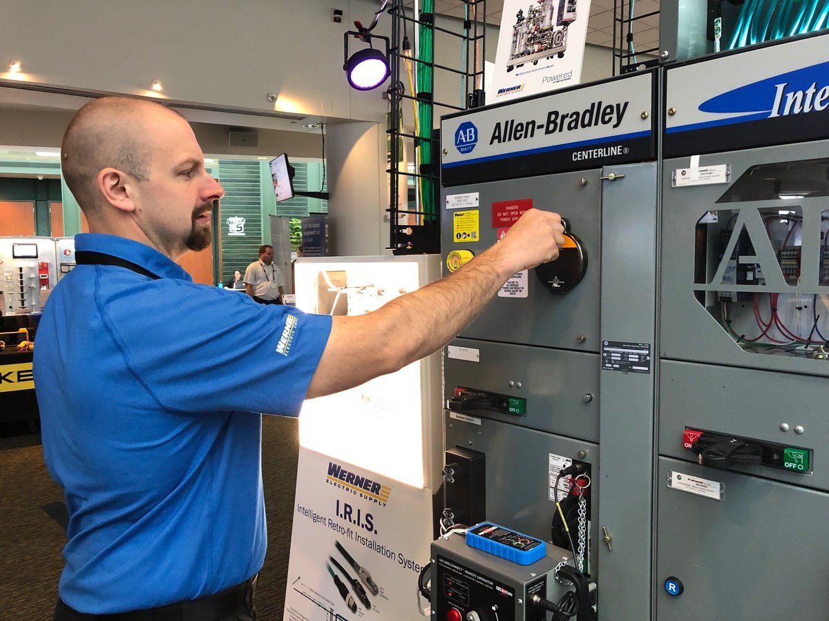 WernerElecWI's tweet image. Day 2 is underway! 

A lot of great new products &amp;amp; technologies on display here at #Pro4M