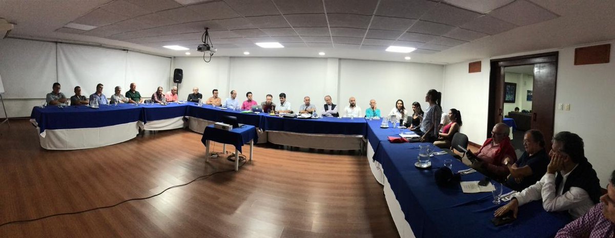 RotaryOrigen's tweet photo. ¿Qué tal este súper club rotario?
El Club Rotario Pereira Perla del Otún, también ganador🏆 del primer lugar de imagen pública de Zona 25A.
Compartimos la experiencia de la soñamos con nuevos proyectos.
Porque en equipo es mejor 🥇
#rotarybus #cumbreimagen https://t.co/ZSsBY9rfeI