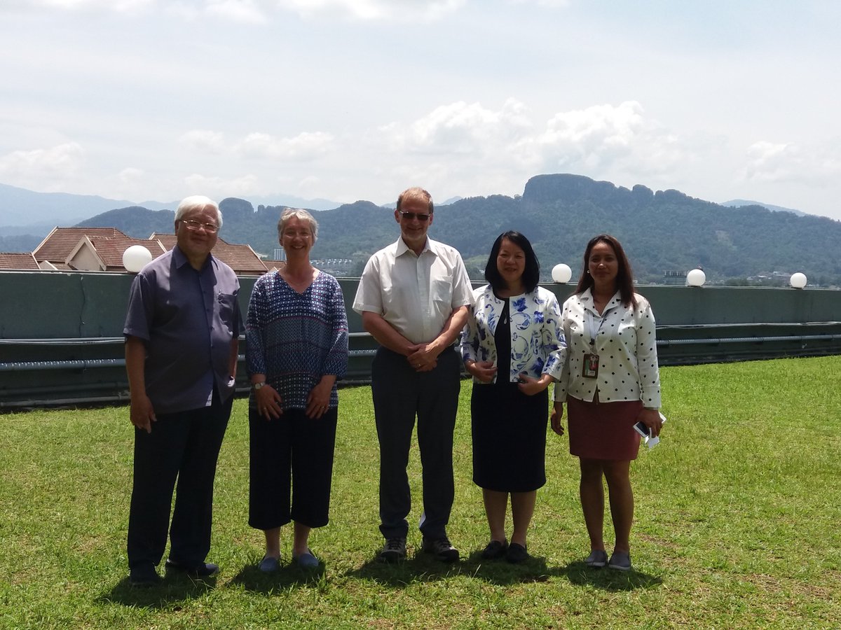 FairviewBofA's tweet photo. Mrs. Shaw in Malaysia ๐ฒ๐พ - Day 4
Mrs. Shaw got the chance to view the rooftop terrace at our school in Kuala Lumpur today! Along with this she got a further tour from our Chairman of the board of governors Mr. Daniel Chian.
#fairviewbch #IBschool #education @myfairviewib https://t.co/1pLlJmySaN