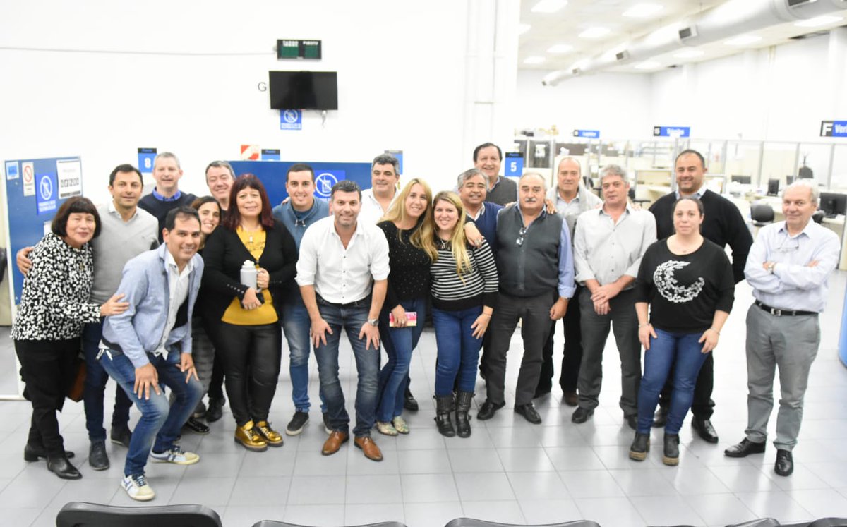 Gracias a los compañeros y compañeras de la Agencia 100 y de Seguridad Social Norte y Oeste que nos recibieron en los Pisos 7 y 12 del Edificio de Carlos Pellegrini. #LaAzulYBlanco #DecidísVos 👍