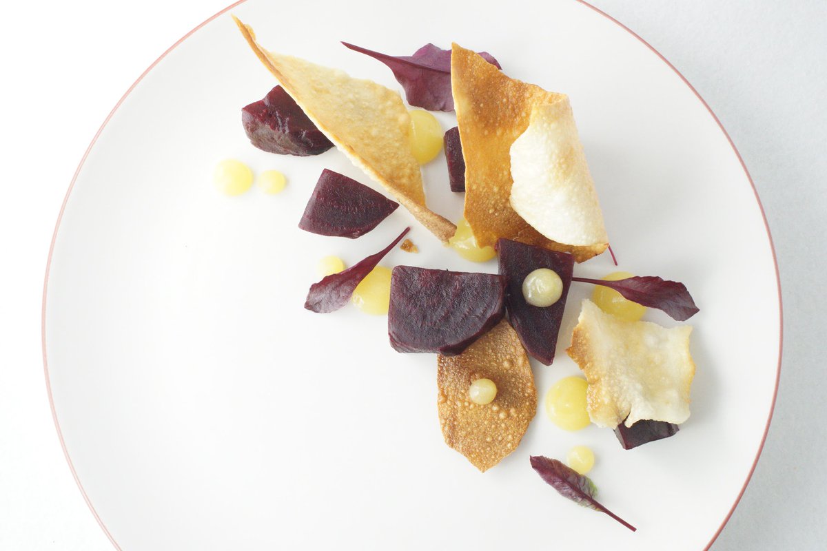 Barbabietola • Beets | Goat cheese crisp | Fresh Orange Juice. One of our seasonal salads and a Mother’s Day brunch and dinner option.
#mothersday #brunch #dinner #salad #insalata #SentiPgh #Pittsburgh #Lawrenceville #PittsburghDining