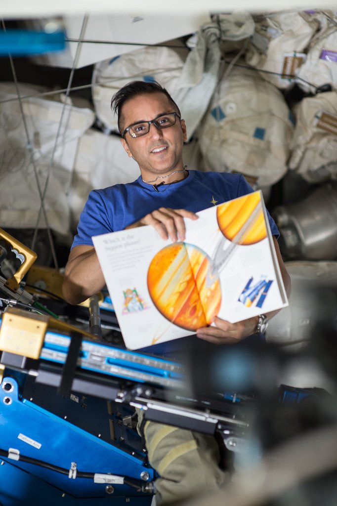Tenex's tweet image. Joe Acaba: Geologist and Teacher Turned Astronaut go.nasa.gov/2LCHrTE via @NASA