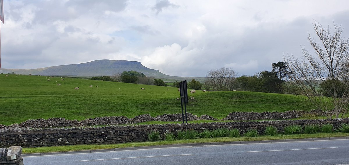 OurBlueLight's tweet photo. Just arrived in Yorkshire Dales ahead of the 3 peaks tmw. And what a site. Reminds me why I love this area. Further updates to come to keep watching #ourbluelightrelay #ourbluelightchallenge https://t.co/UOoIuignld