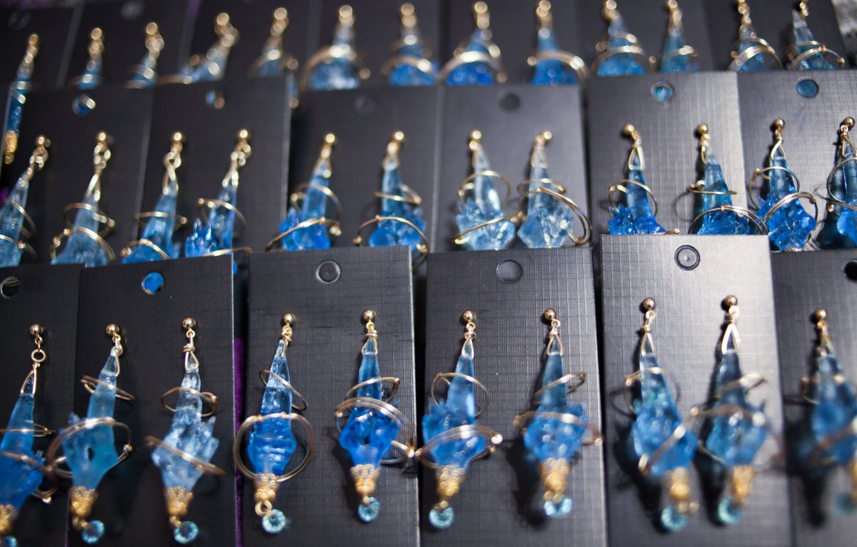 Cobheran Don T Believe Hydaelyn S Lies On Twitter Block A Of Aetheryte Earrings Starts Shipping Out Today Woooo