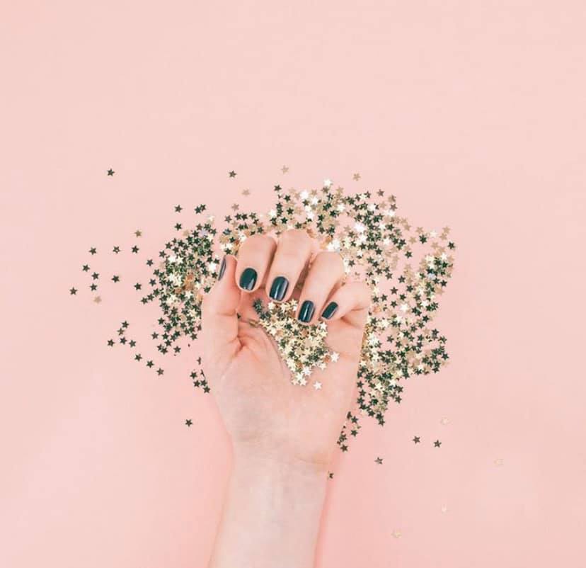 Thank you for the love, <a href="/Kris_Carr/">Kris_Carr</a> ! ❤️❤️❤️ We are so thrilled you reviewed + loved our products!!
.
#repost :  I love to dress up my nails... I do not love the harmful chemicals found in polishes in salons and stores. That’s why we reviewed better-for-you options...