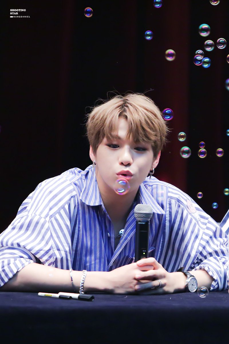 SS_961210's tweet photo. 신인가수 강다니엘❤
앞으로 웃을 일만 가득할꺼야😊
#강다니엘 #KangDaniel https://t.co/SxaAtNQ3Yl