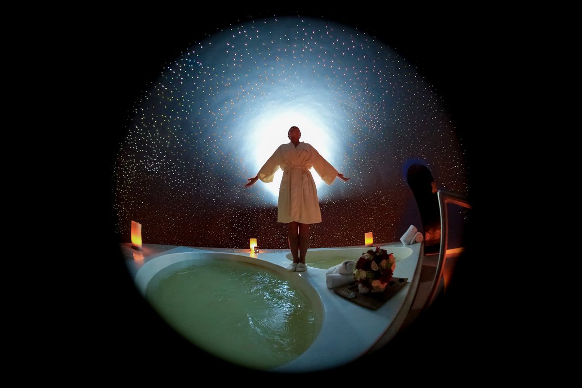 BarceloMayaGR's tweet image. ¡#USPA te consiente hoy en el #DíadelasMadres!

Paquete de USD $240

✨Circuito de Hidroterapia 
✨Experiencia 80 min
✨Facial a la carta 50 min** 
✨Copa de vino espumoso 

#BarceloExperience