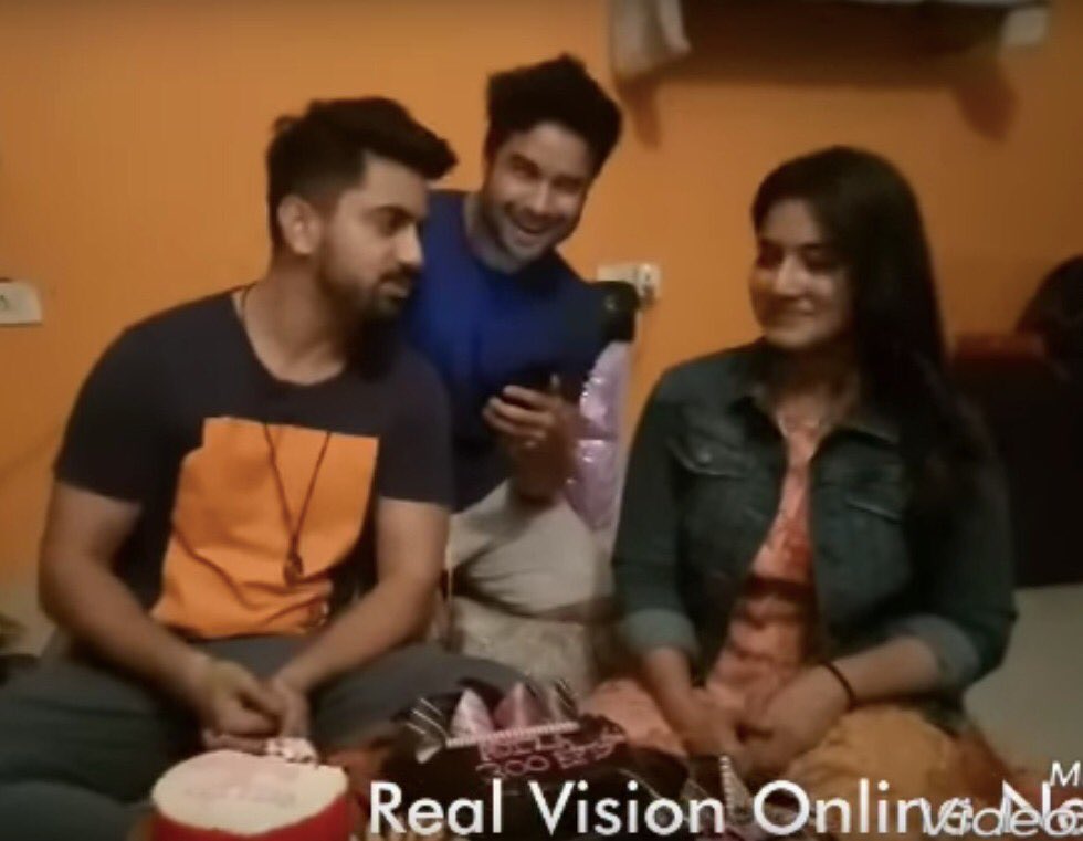 queenspeakss's tweet photo. Pati patni aur devar 

#NaamkarannReigns https://t.co/6ZGc8LSwtw