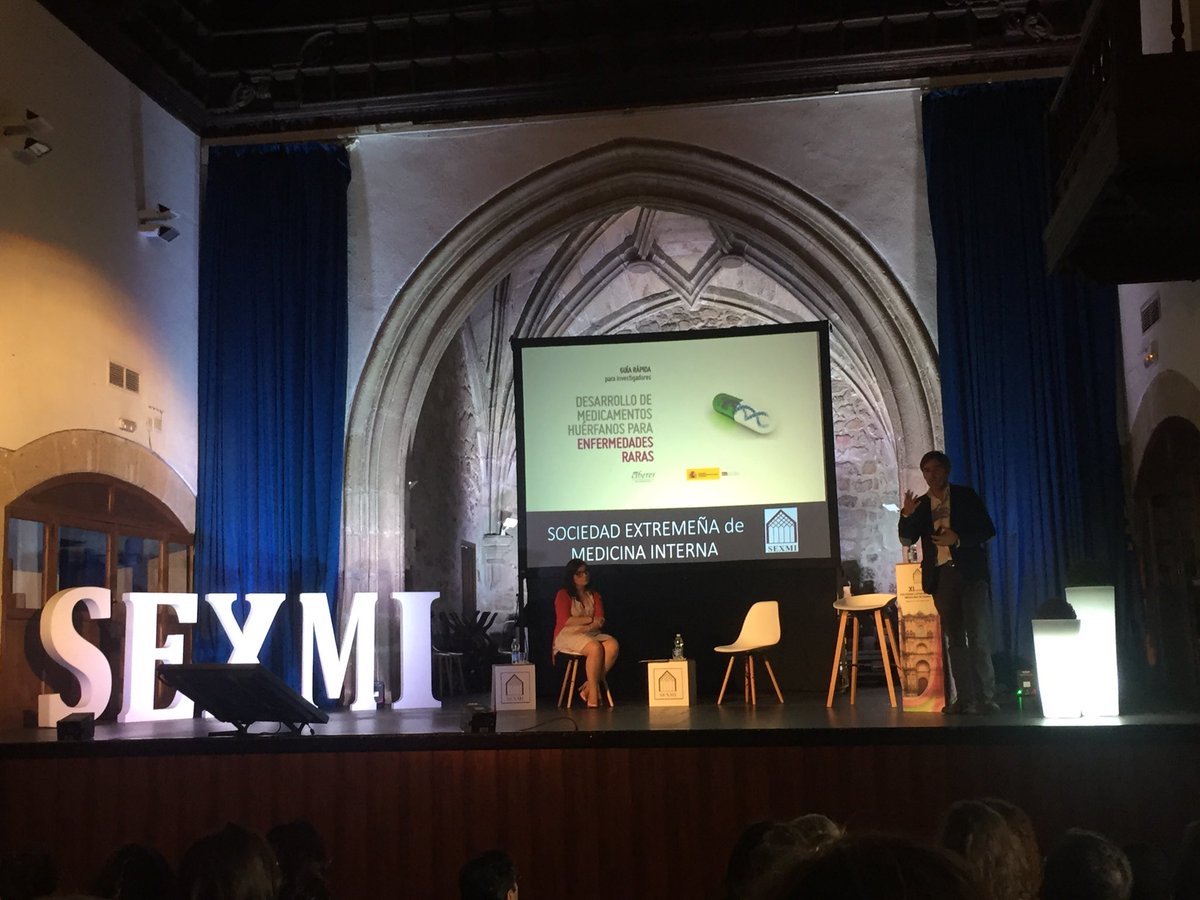 Hablamos de Miniritarias en #11CongresoSexmi con el Dr. Pijierro. ⁦<a href="/SMIextremadura/">Sociedad Extremeña de Medicina Interna</a>⁩