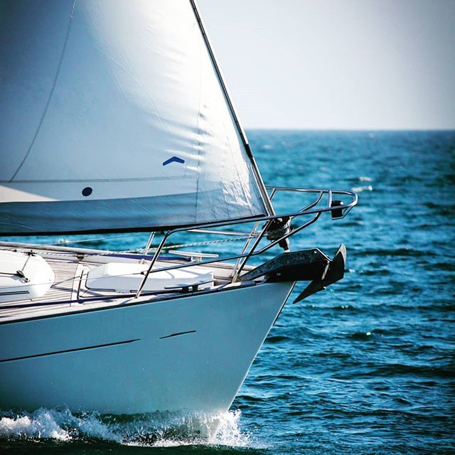 tarachatzakis's tweet photo. Sailing this weekend in Cowes. What better way to spend a day?
We will be on shore watching and enjoying the spectacle from bar side. ππ How are you spending your 2 day holiday?
#wildchakra #IsleofWight #cowes #sailinglife #sailing #weekendvibes #s⦠https://t.co/51kkptHhcY https://t.co/3vAGrWf78O