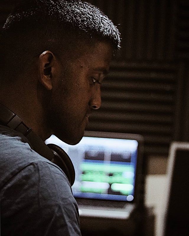 New music! Check out @gaanagirl's page for something I worked on earlier this year with @veena.s.music and <a href="/kp/">Kyle Pickering</a>.soma

#musicproducer #tamilmusic #hindimusic #arrahman #coversongs #beatmaker #tablaplayer #justgettingstarted #moretocome bit.ly/30e8cAS