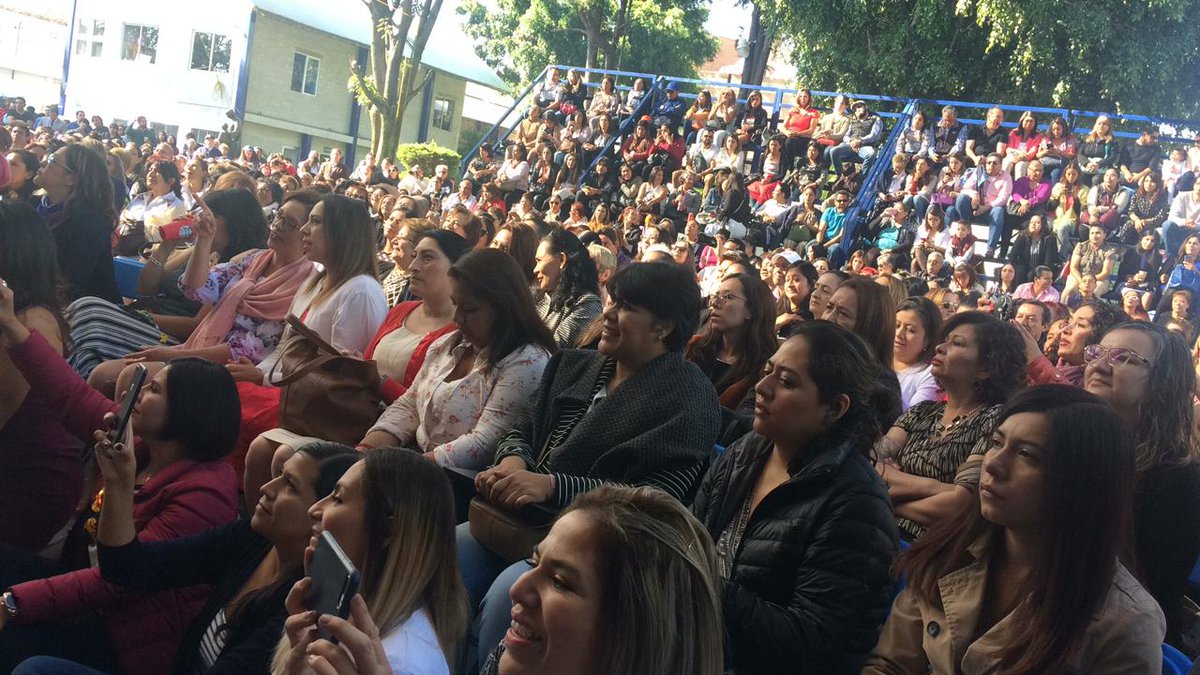 ReimsOficial's tweet photo. ¡FELICIDADES MAMÁ REIMS!
👏🏻 #RMSCARNIVAL #EventoReims 🎉 🎊 🤹🏻‍♀️ 🎪 🎢 🎡 💃🏻 🕺🏻 🎉 🎈 🎭 

¡Comparte tus fotos con nosotros! https://t.co/jCTKIcK8ZF