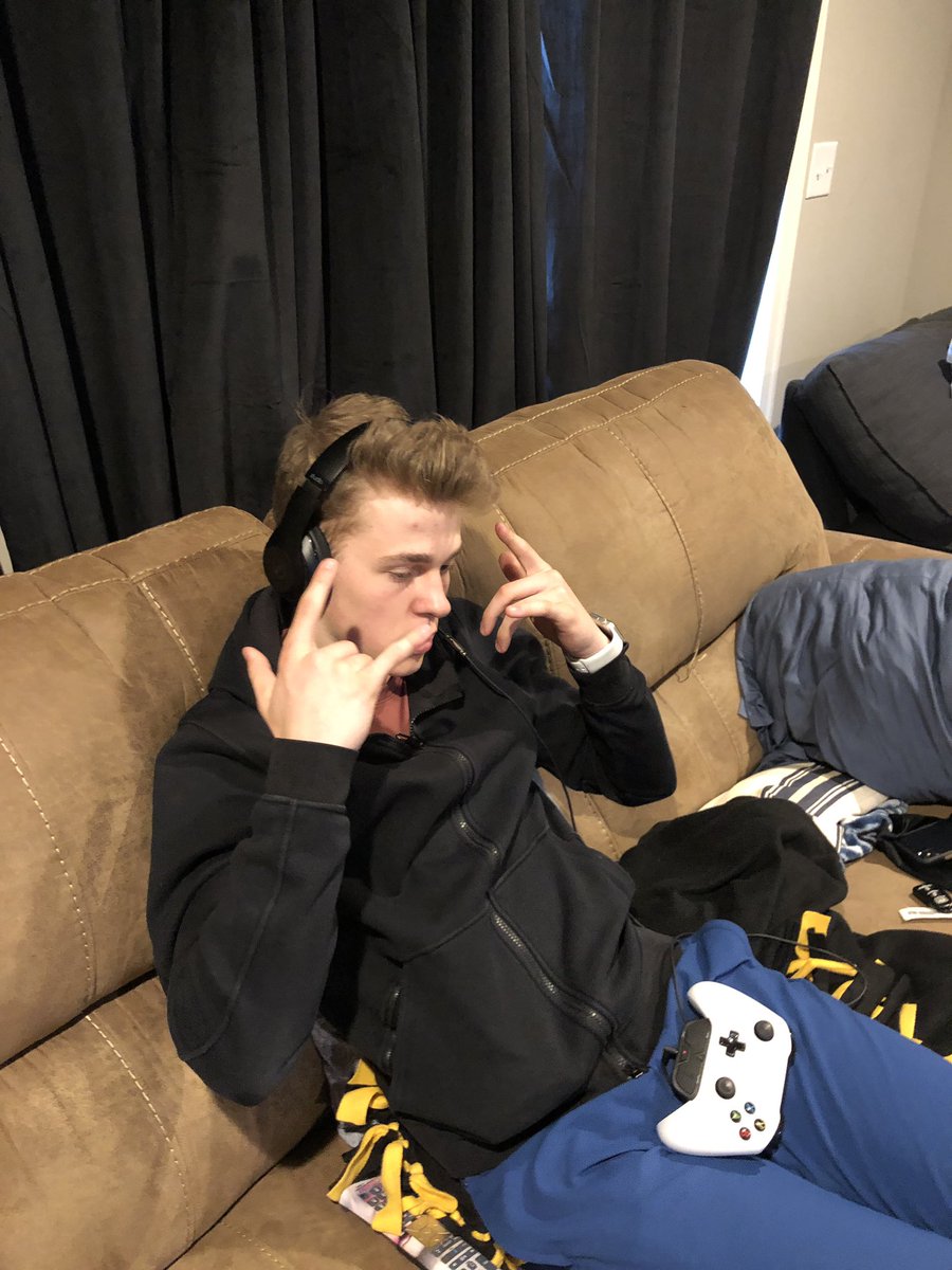 SBDN69's tweet photo. Thanks isaac @ERAssassins  see ya next week😈 https://t.co/i27HY8V7sh