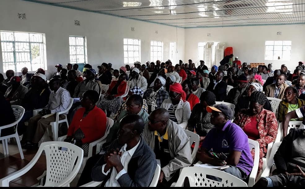 abiorganickits's tweet photo. Heart warming positive response from farmers during an organic farming training session in Nyandarua county. We're taking this so serious. #GoOrganic #organicstyle #organicway #healthychoices #organicproduce #organicfarming #organicmagic #organically #organicsoil #organicproduct https://t.co/OjEeZqy8ip