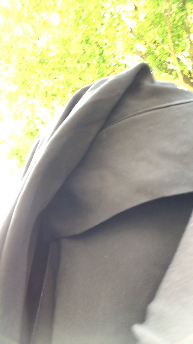 Amatullah117's tweet image. Bang low #busstopchronicles