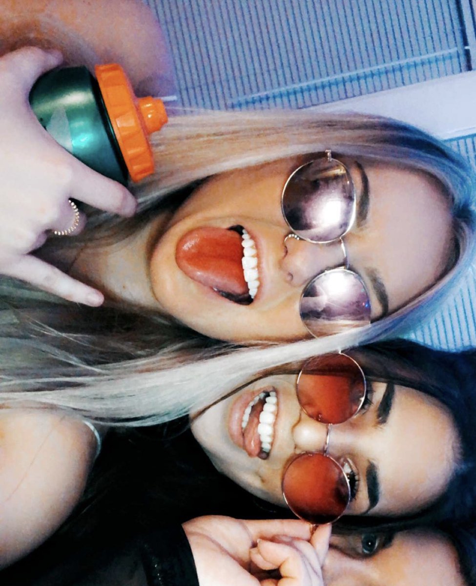 lexi_hraga's tweet photo. happy birthday to my crazy vlad loving girl macie💘🌷🌼💫 i love u so much 💛 @maceaye_k https://t.co/rtO0p6agz0