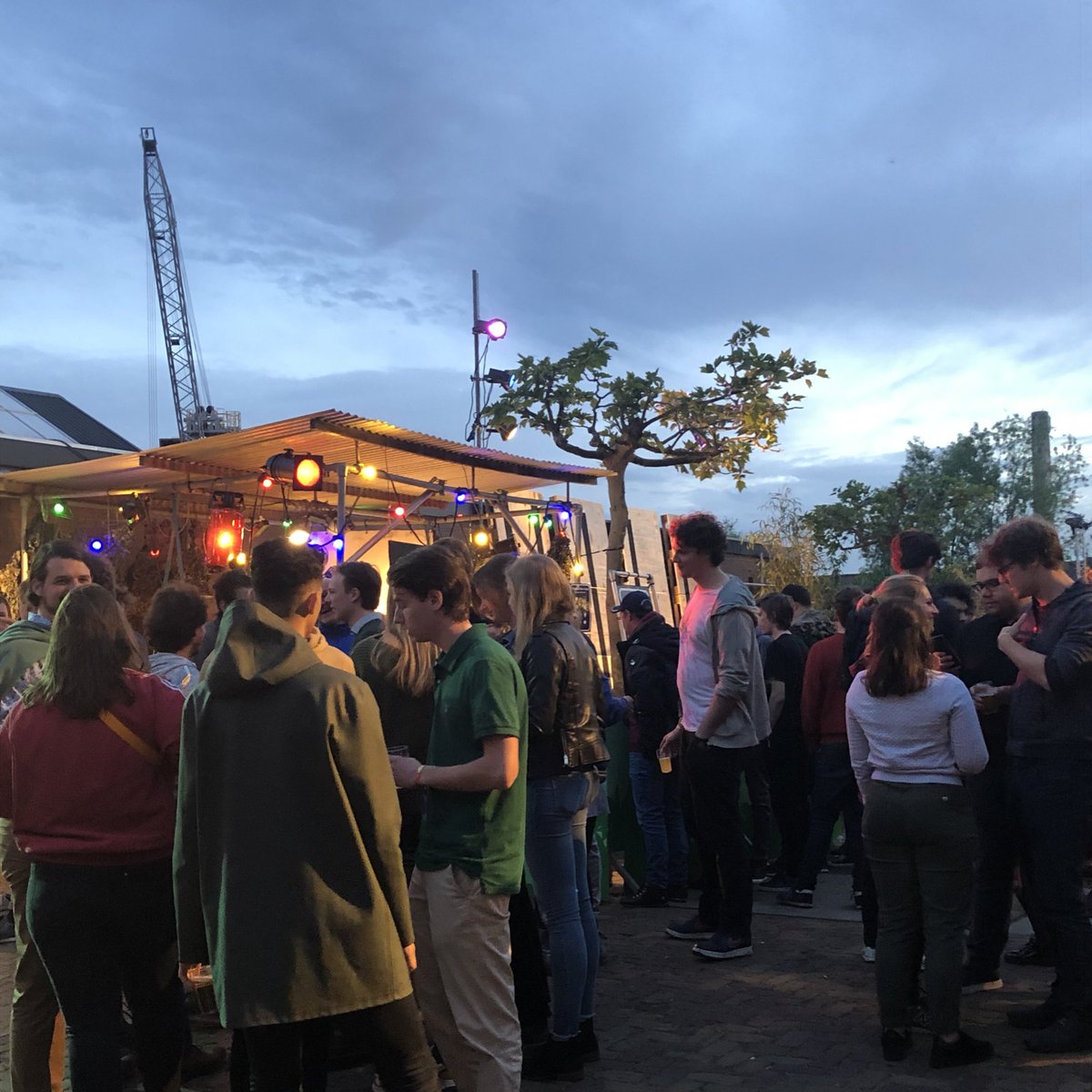 Aangeschoten Wild tweet media